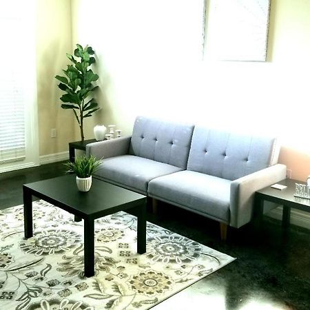 Roomy Downtown Abode Houston Exterior photo