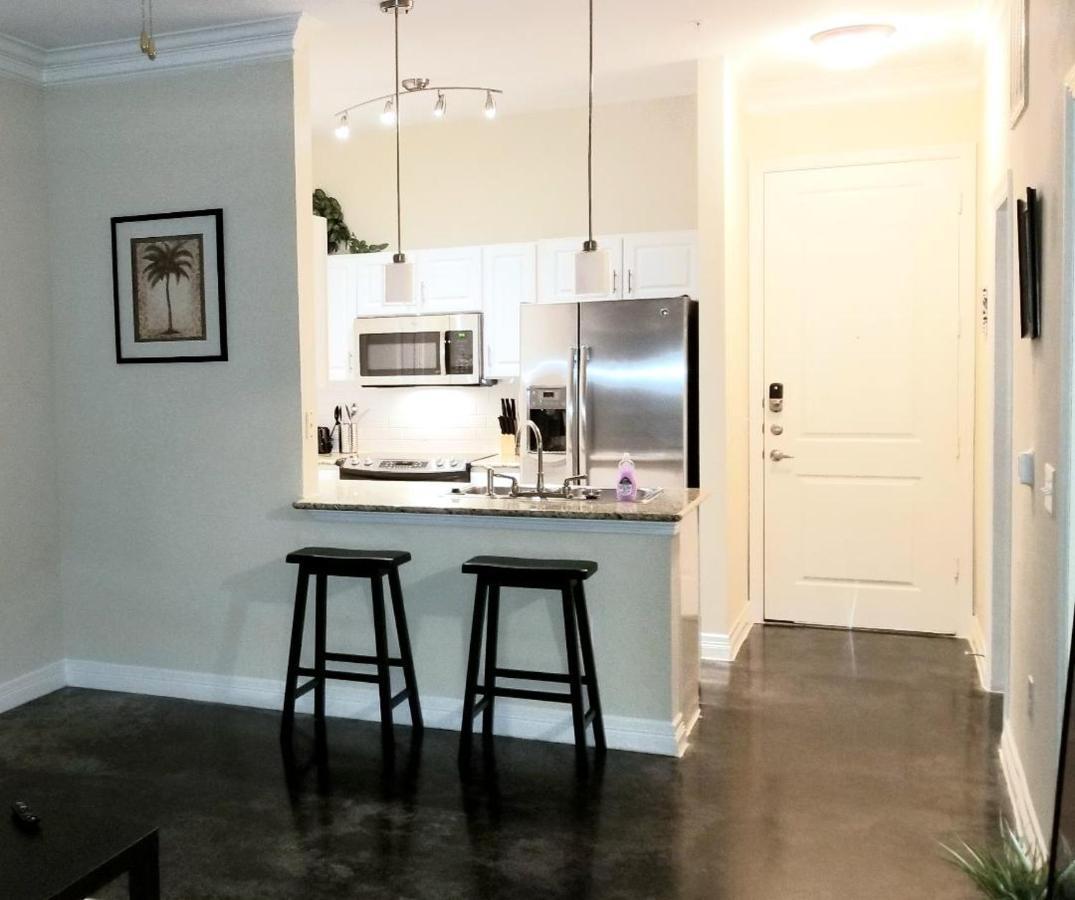 Roomy Downtown Abode Houston Exterior photo